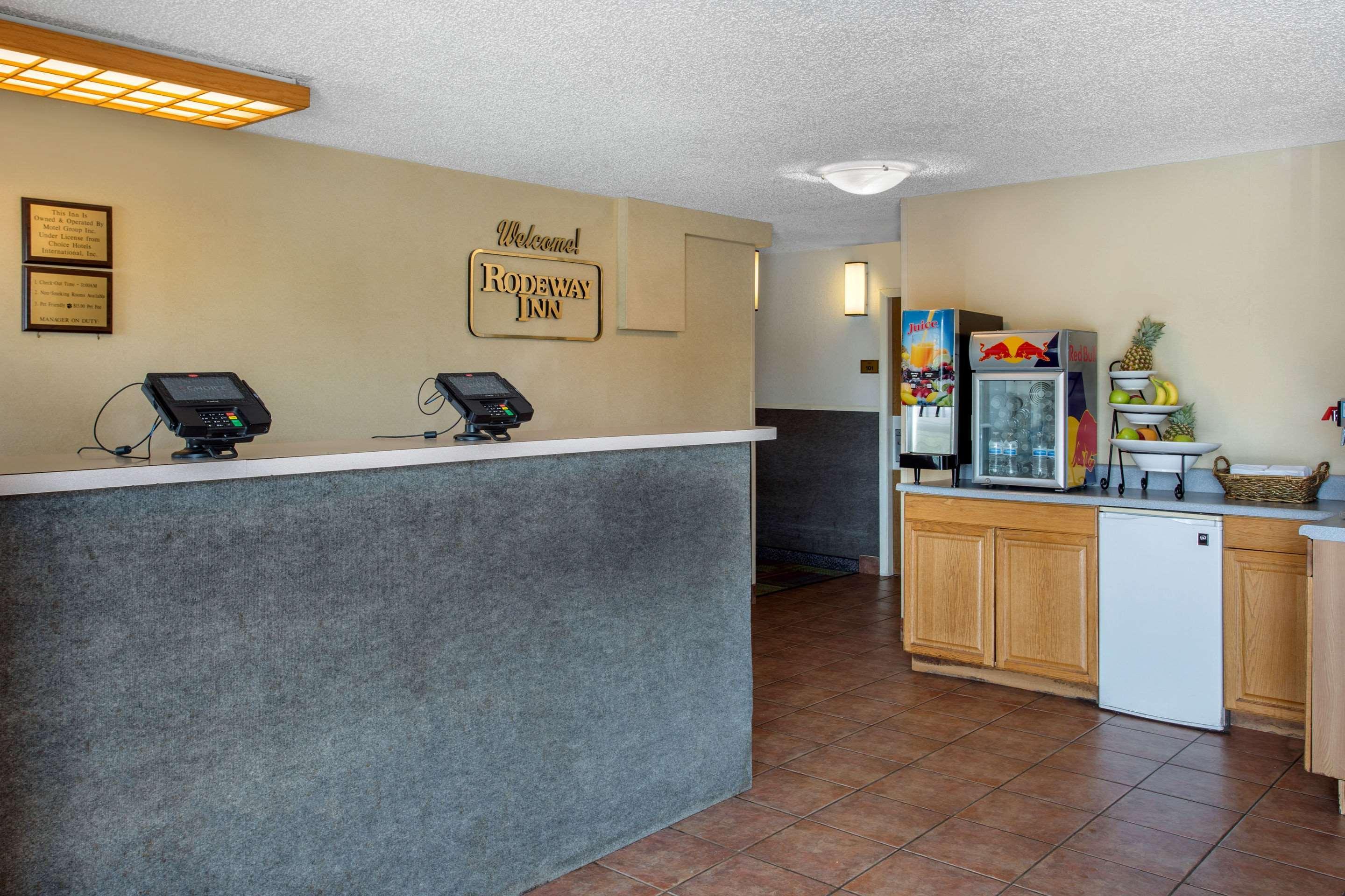 Rodeway Inn Asheville Exterior photo