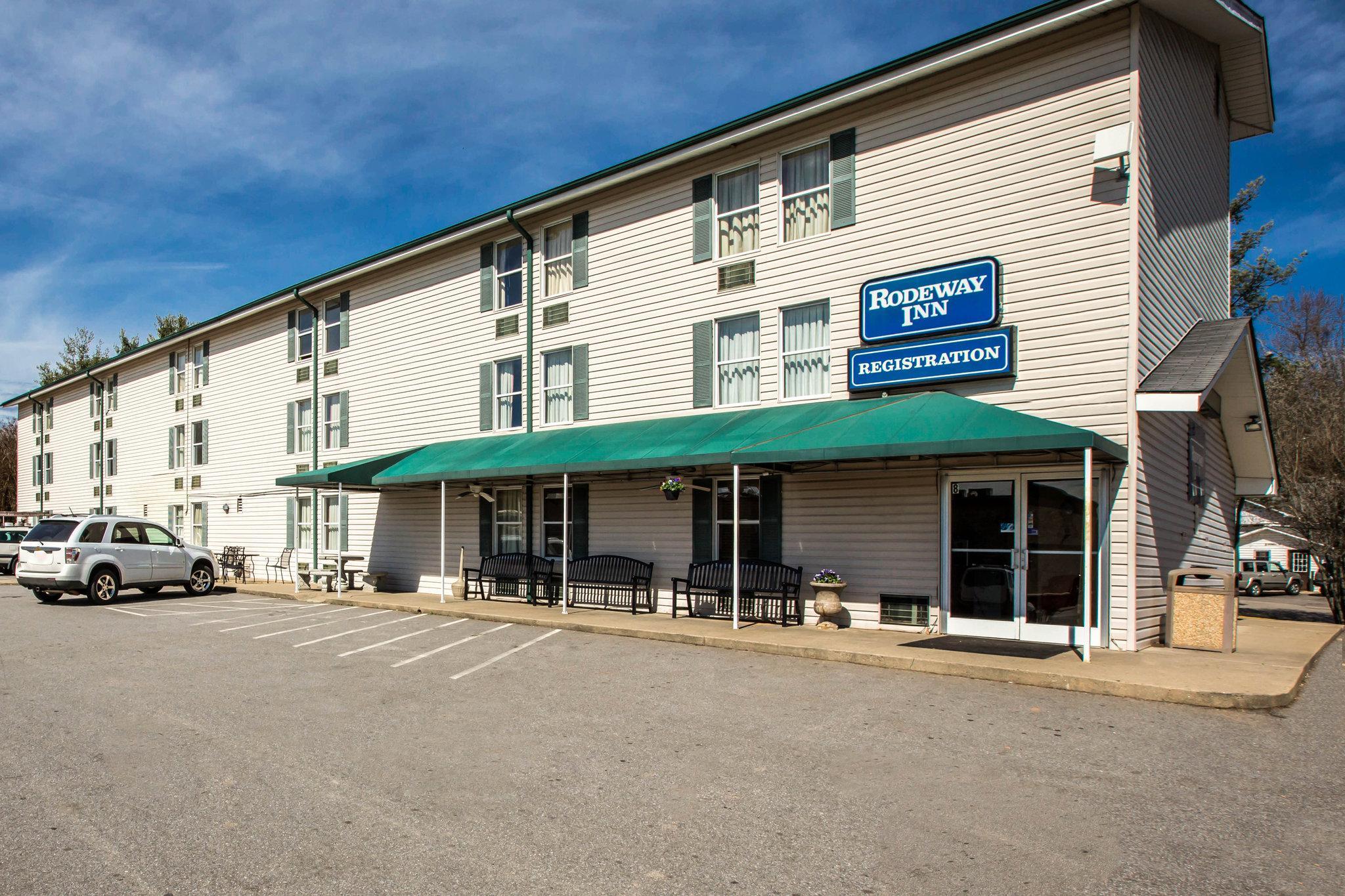 Rodeway Inn Asheville Exterior photo