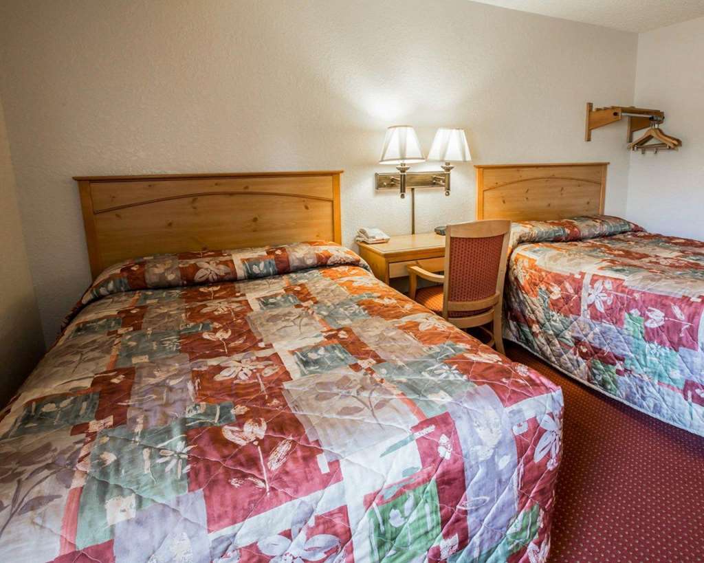 Rodeway Inn Asheville Room photo