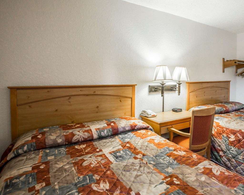 Rodeway Inn Asheville Room photo